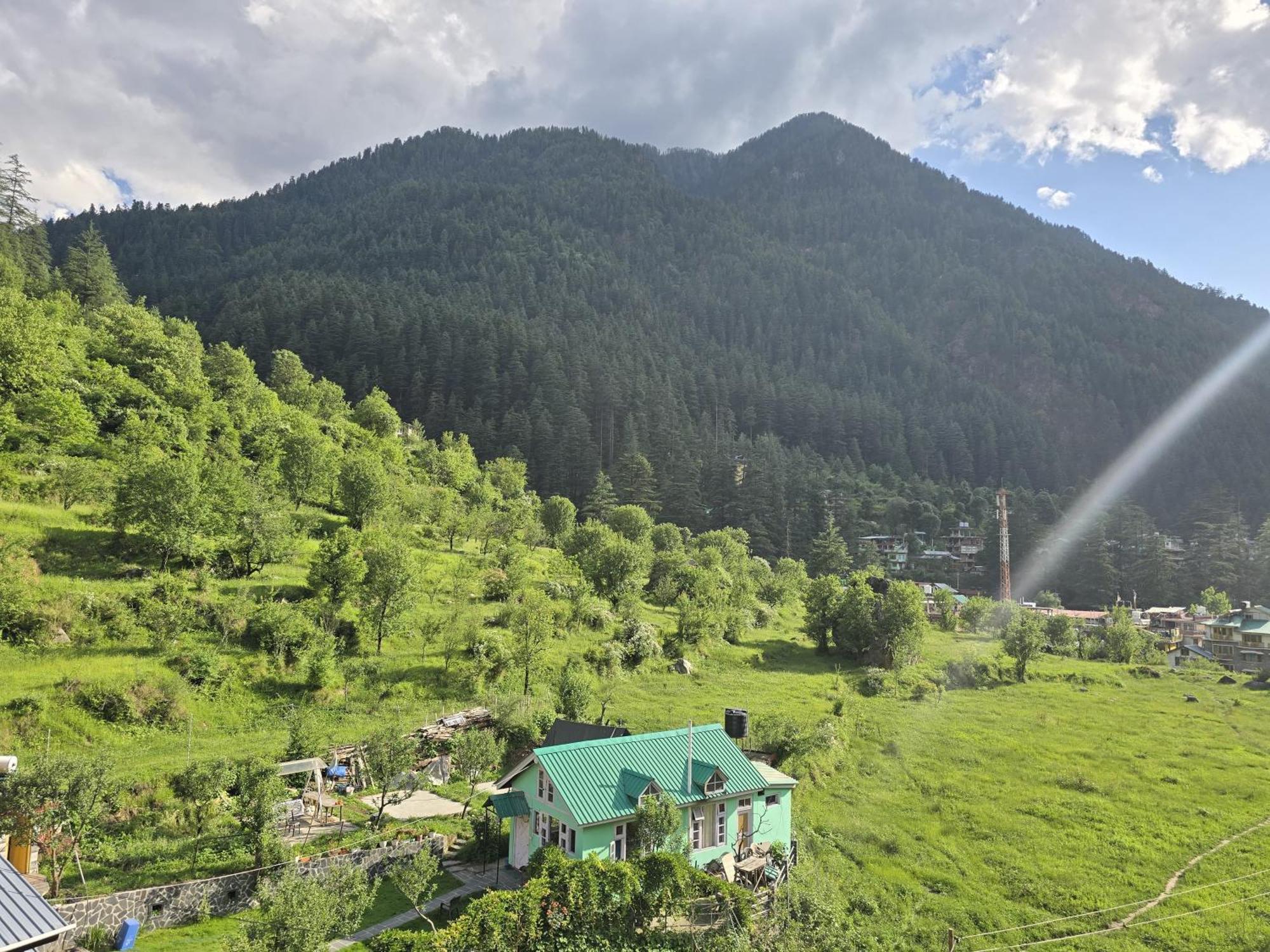 The Hillside Hotell Kasol Exteriör bild